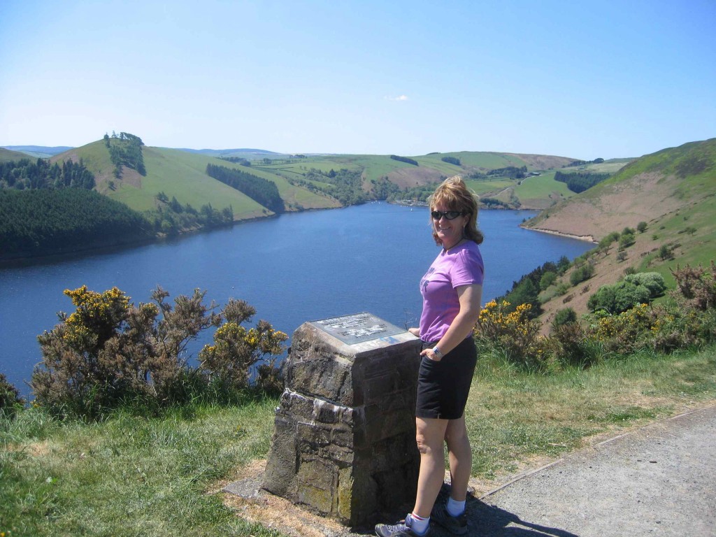 susan_at_lake
